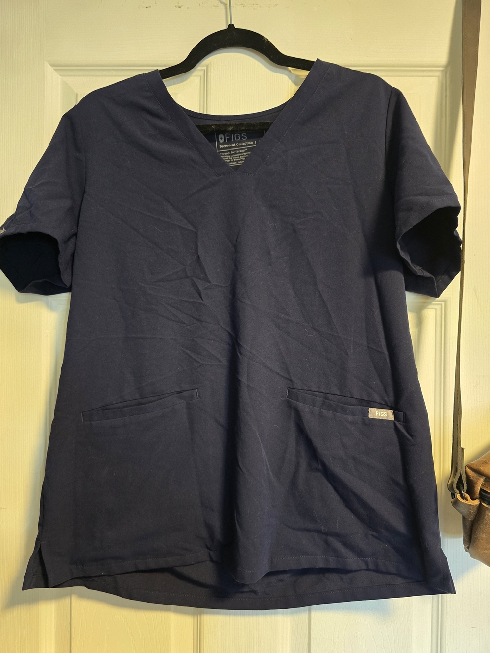 FIGS Casma Navy Scrub Top Large